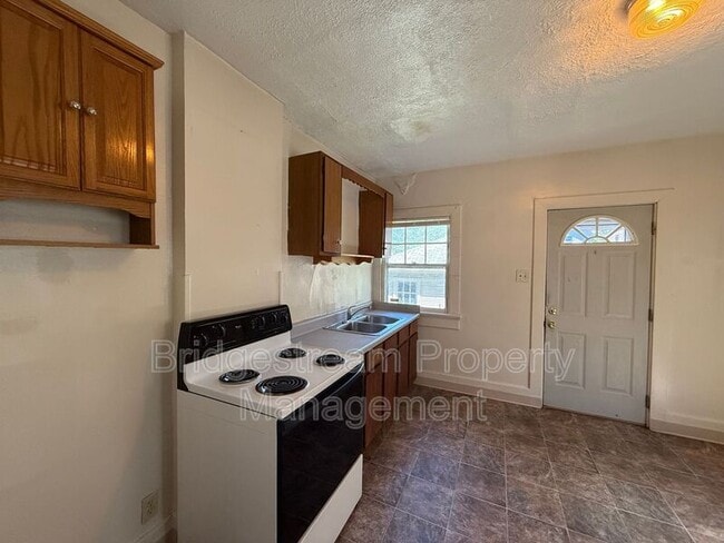 Building Photo - 1411 Wyoming St