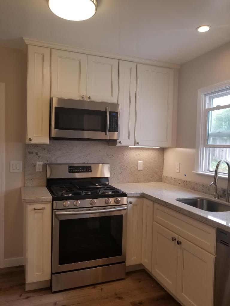 Building Photo - 825 Cypress St