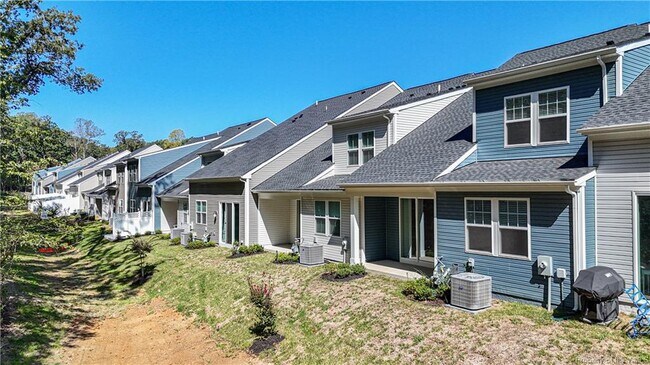 Building Photo - 4084 Isaac Cir