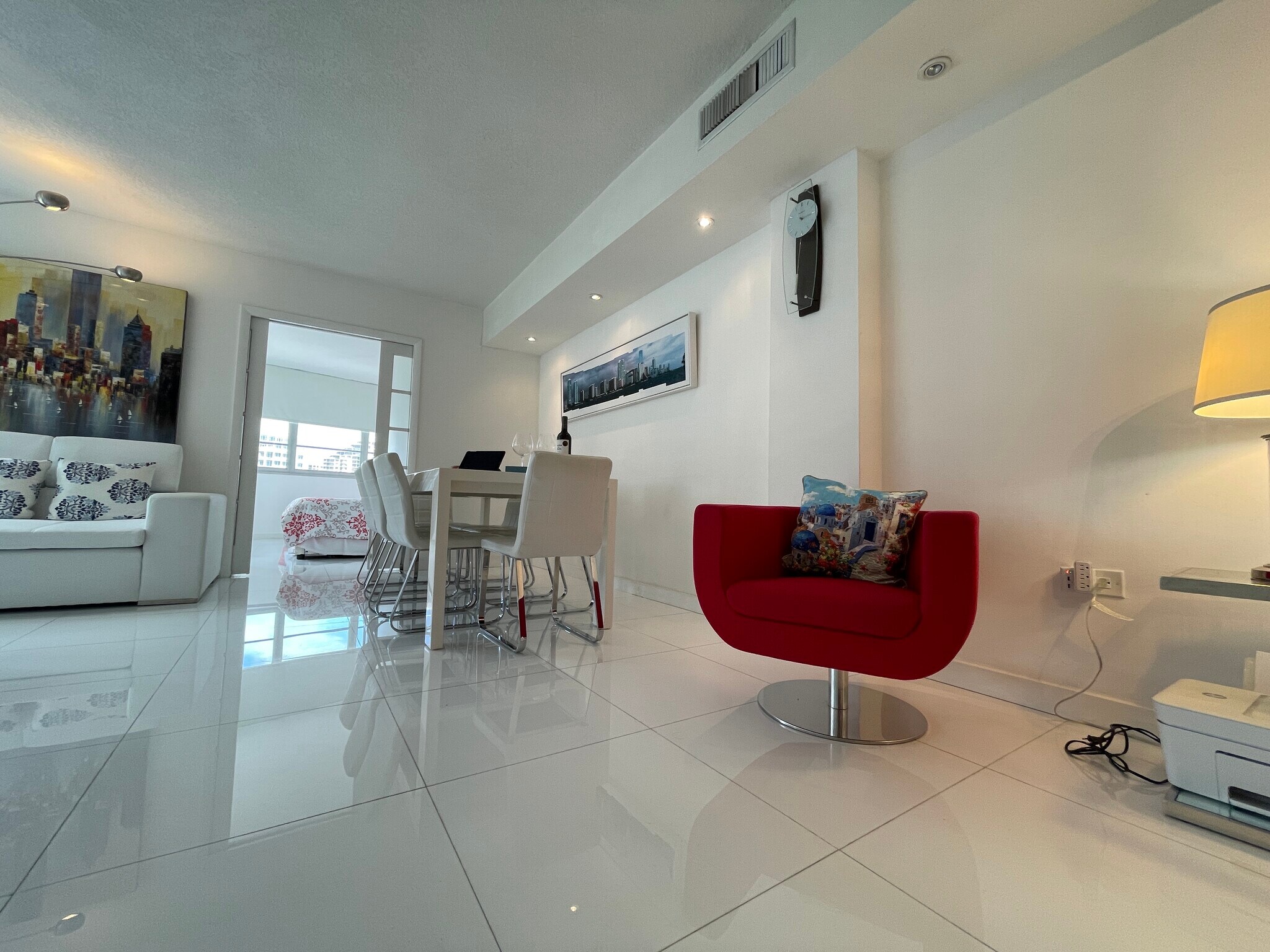 Building Photo - 801 Brickell Bay Dr