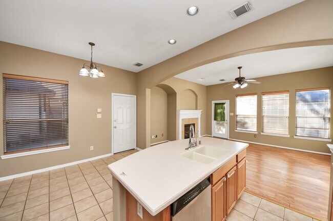 Building Photo - 21611 Shallow Glen Ln