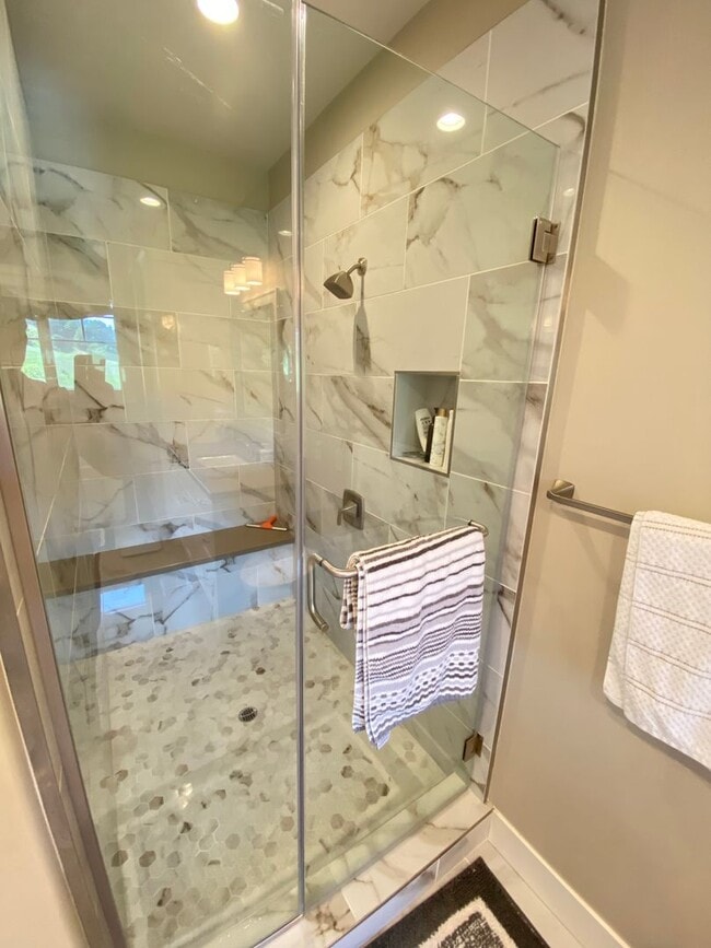 Building Photo - Wilder, Orinda!!!  4 Bed, 4.5 Bath, apx 3,380 Sq Ft.