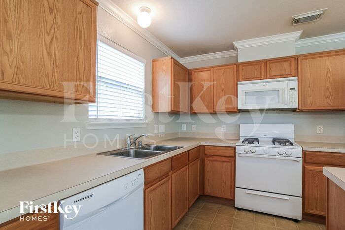 Building Photo - 6523 Bluestone Springs Ln
