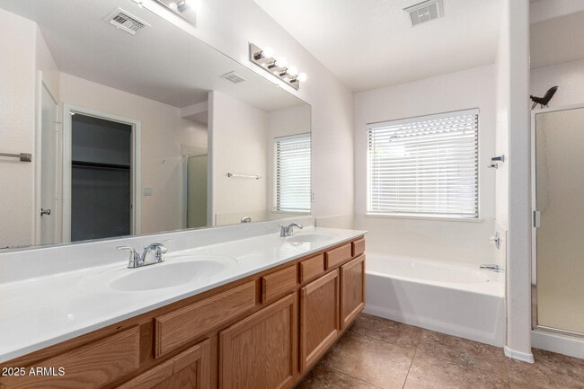 Building Photo - 6606 W Prickly Pear Trail