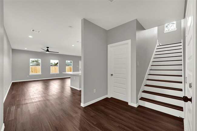 Building Photo - 8029 Ritz St