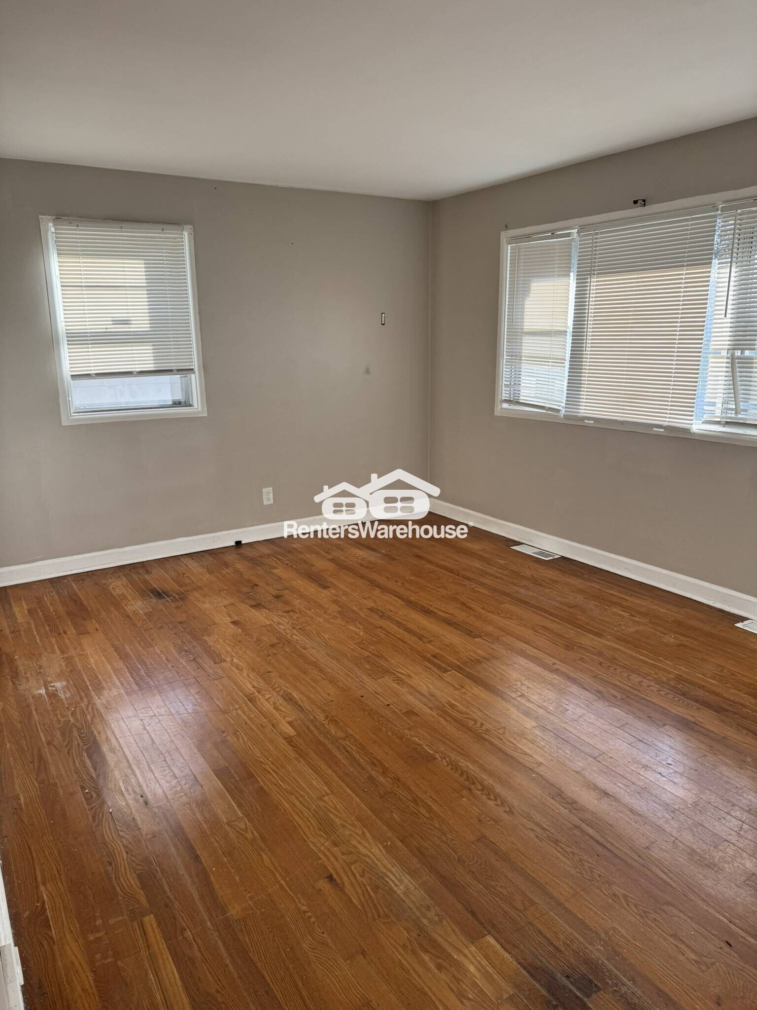 Building Photo - 11880 Criterion Ave