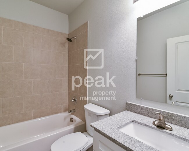 Building Photo - $1950! 3Bed/2Bath home in Fort Worth!