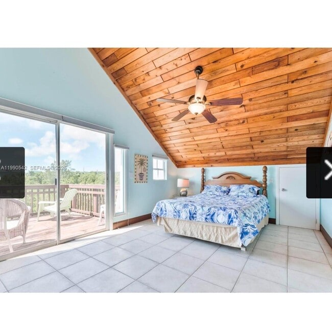 Building Photo - 202 W Canal Dr