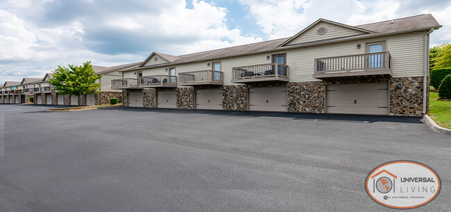 Building Photo - Stone Crest Townhomes