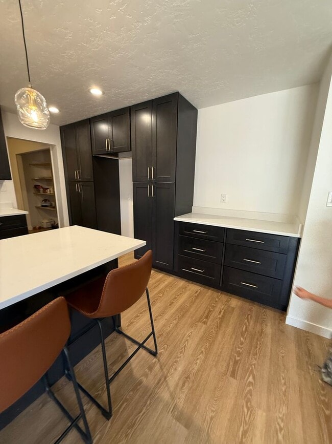 Building Photo - Remodeled Three Bedroom Home in Desirable Bloomington