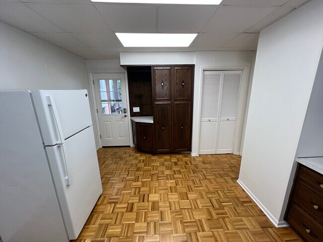 Building Photo - 1001 Wheeler Ave