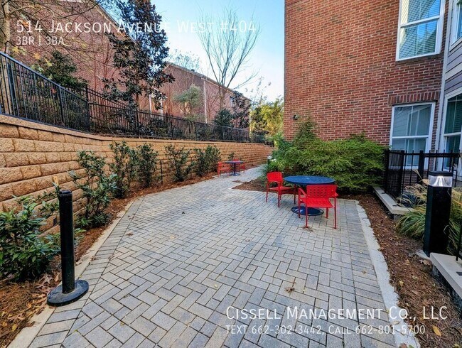 Building Photo - 514 Jackson Avenue West #404
