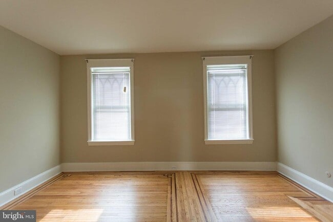 Building Photo - 723 Spruce St