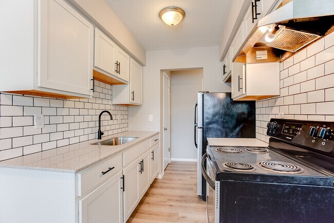 Building Photo - 3001 N 3rd