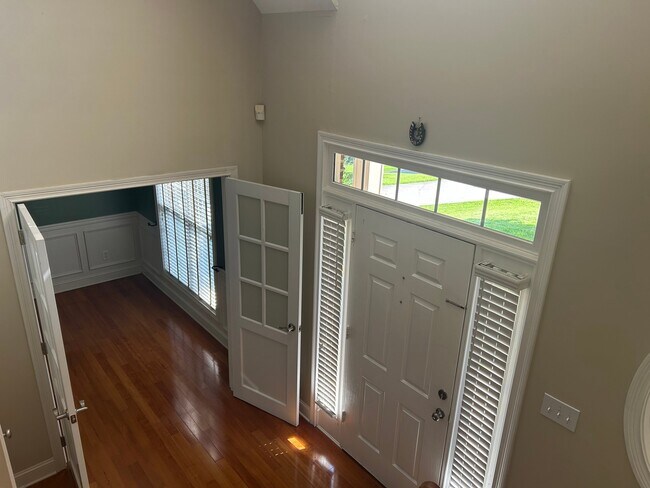 Building Photo - 2807 Oakleigh Twp Dr