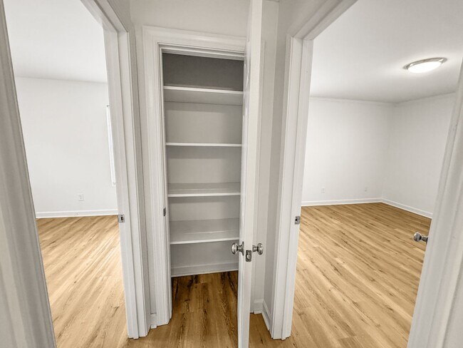 Building Photo - Newly Remodeled 3-BR, 2-Bath Home