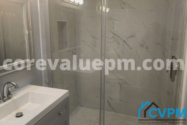 Building Photo - 15514 N Nemo Ct