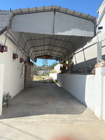 Building Photo - 6418 Garber Ave