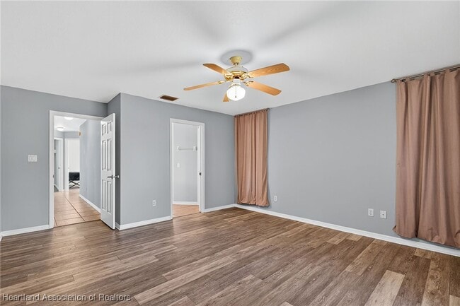 Building Photo - 105 Fern Ct