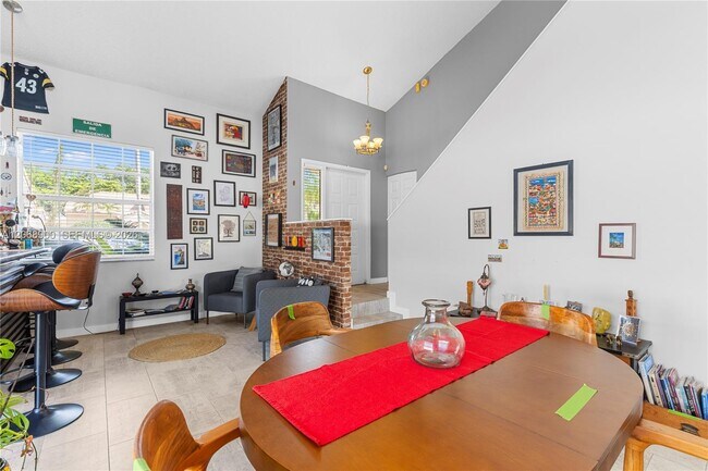 Building Photo - 12614 NW 12th Ct