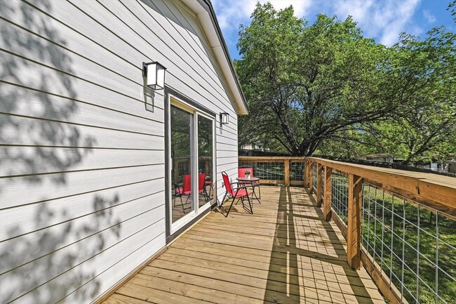 Building Photo - 6913 Shannon Dr