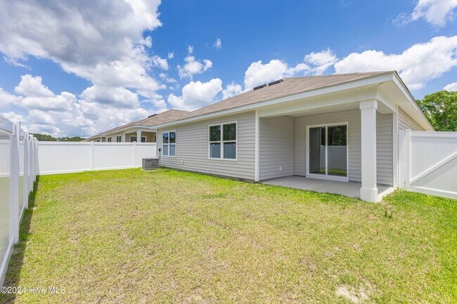 Building Photo - 107 Little Doe Pl SW