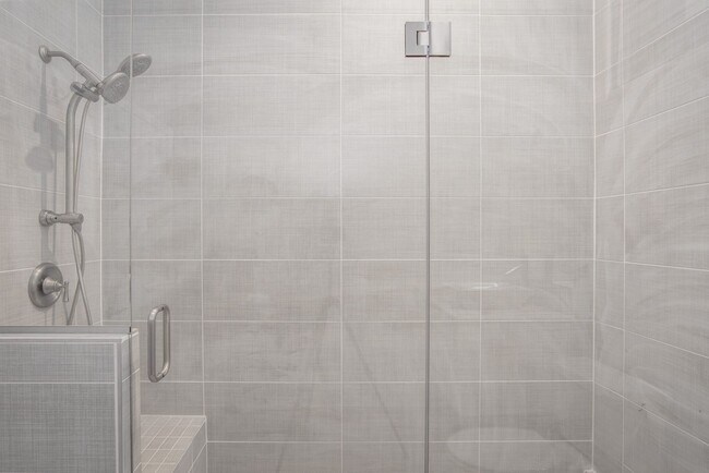 Building Photo - 3246 Lorain Ave