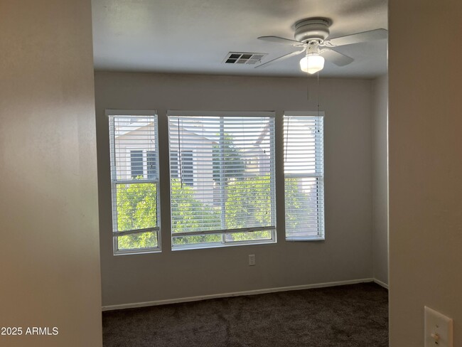 Building Photo - 4220 E Orchid Ln