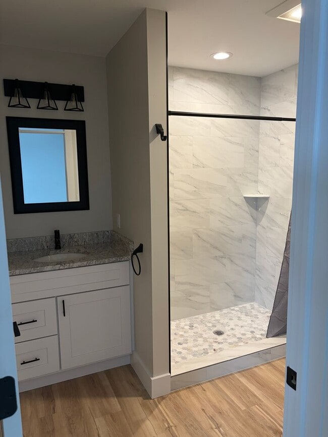 Building Photo - NEWLY BUILT CHARMING 3 BEDROOM HOME NEAR TOWN