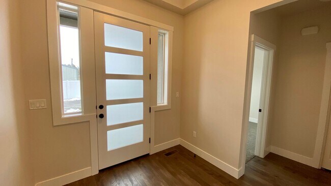 Building Photo - Beautiful Boise Home Available 8/21/26