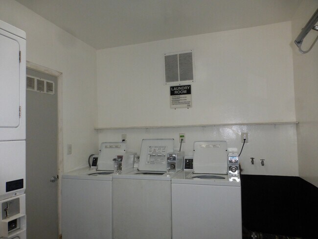 Building Photo - 20810 Amie Ave