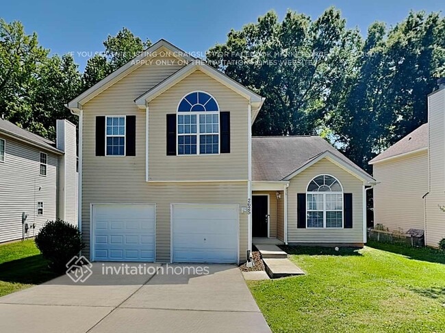 Building Photo - 2625 Fairstone Ave