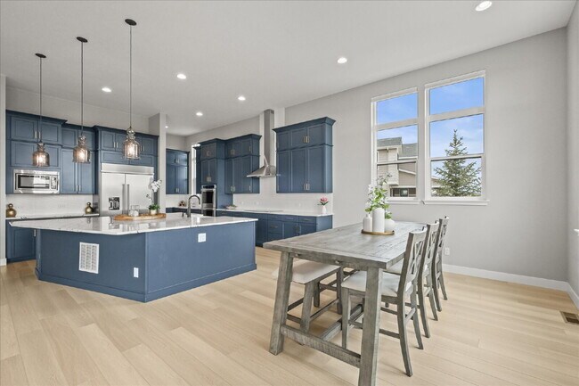 Building Photo - $6,995.00 Stunning 6 bed, 5 bath Ranch-Sty...