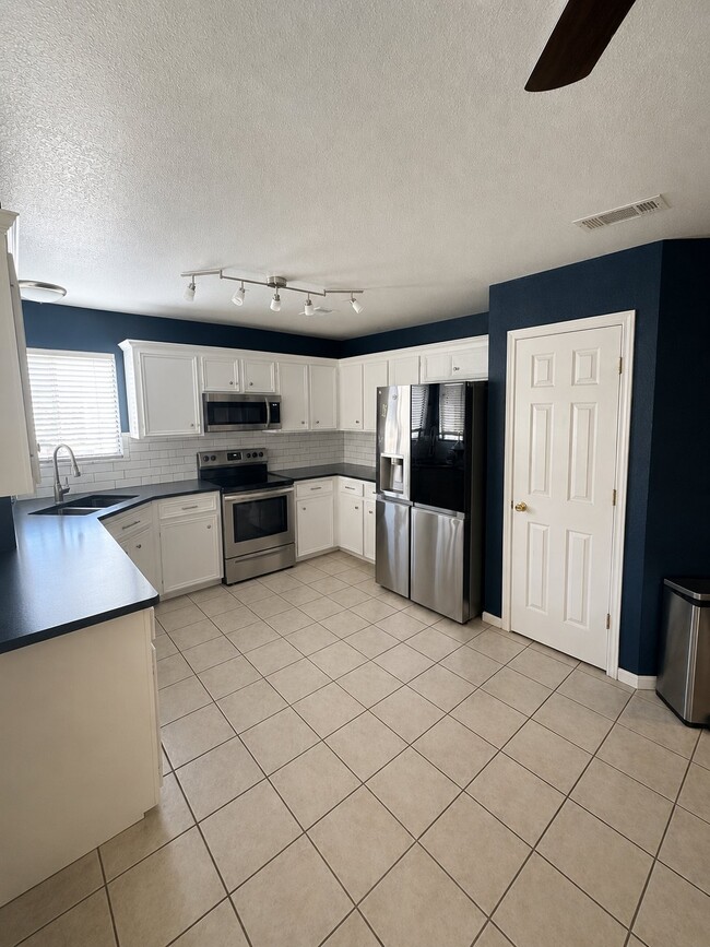 Building Photo - 5007 Morning Star Ln