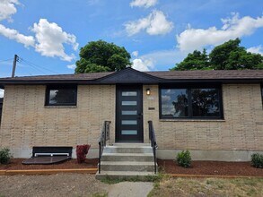 Building Photo - 3717 N Perry St