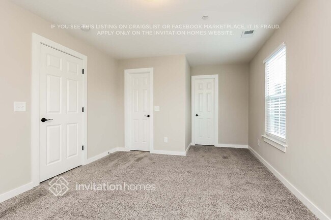 Building Photo - 202 Emmett Dr