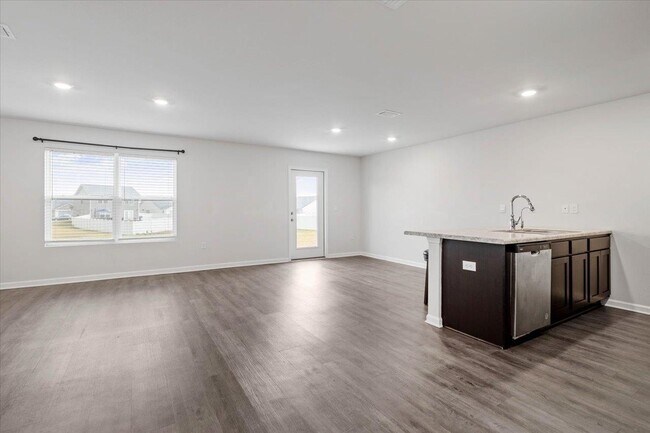 Building Photo - 4522 Rivers Landing Dr
