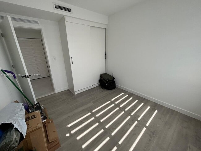 Building Photo - 26109 SW 145th Ave