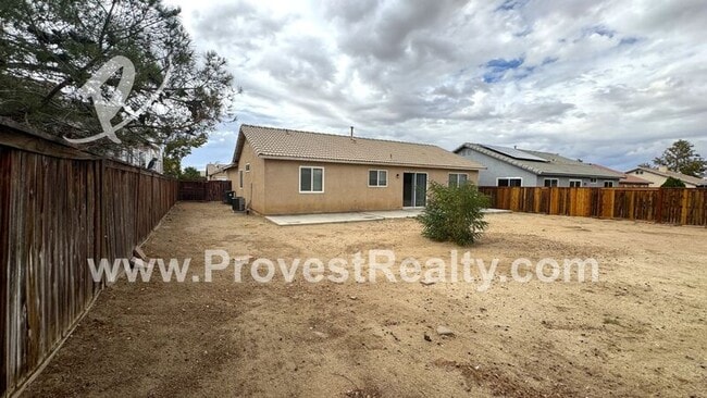 Building Photo - 15355 Lassen Dr