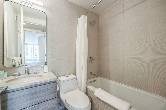 Building Photo - 64B W 37th St