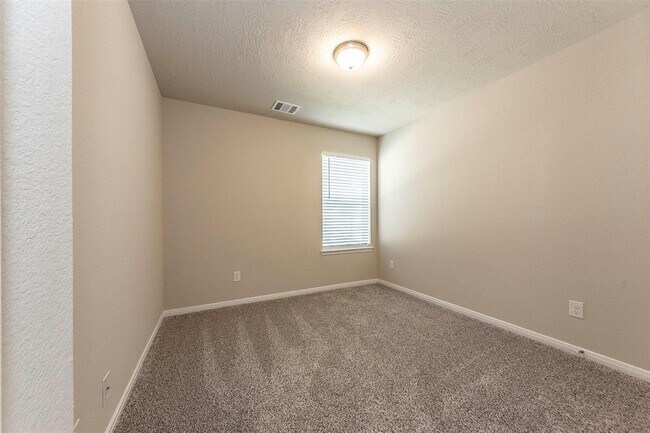 Building Photo - 8220 Tourmaline Wy