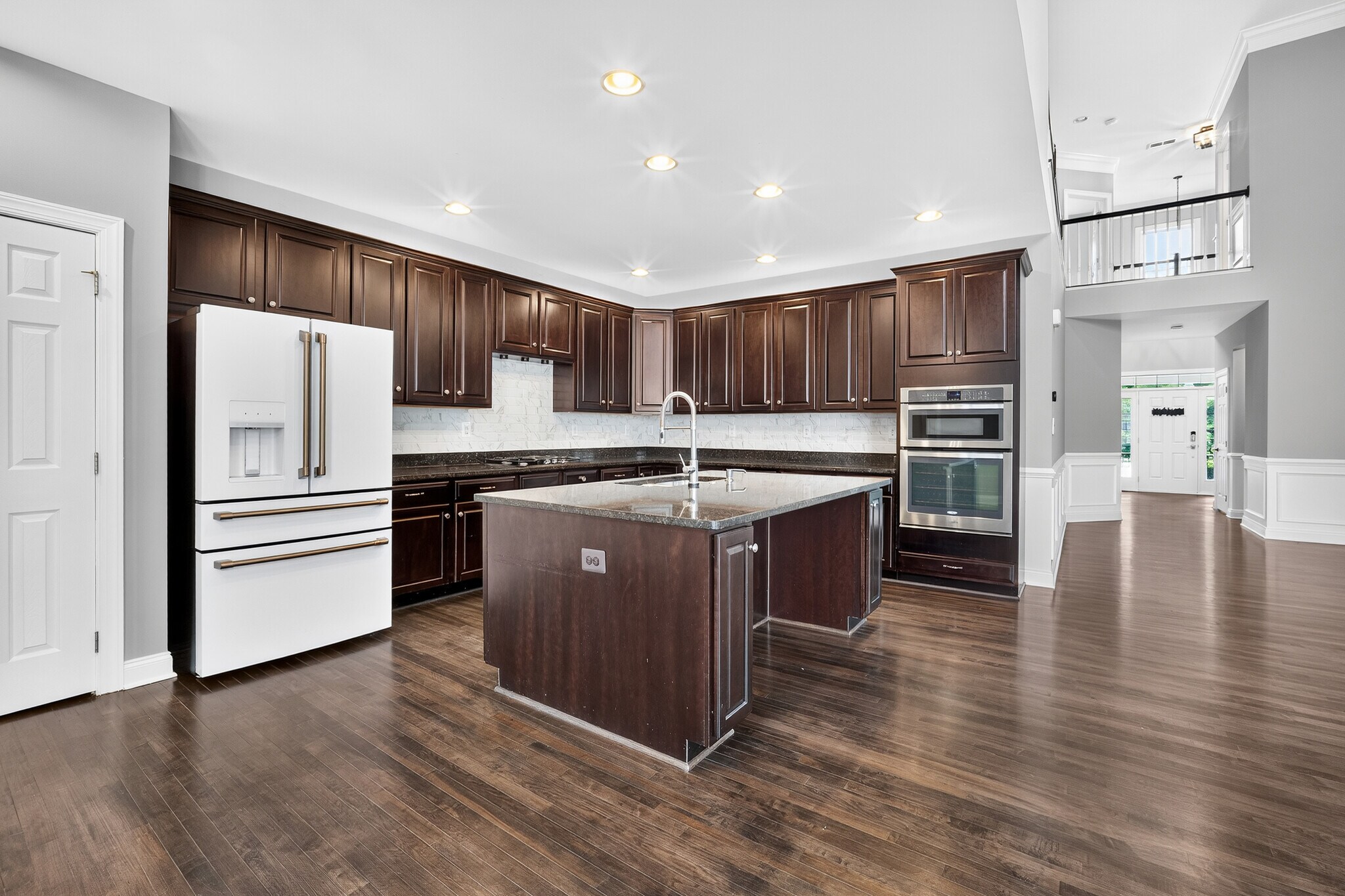 Building Photo - 23202 Evergreen Ridge Dr