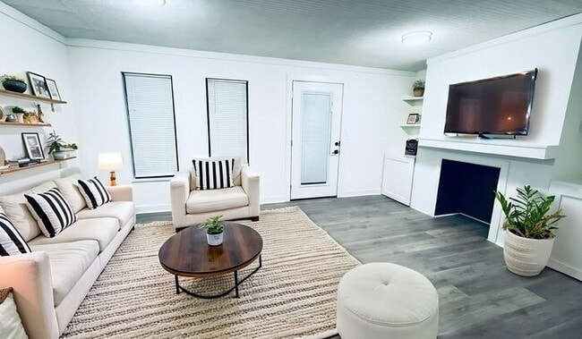 Building Photo - Ayden Place Townhomes - get 1/2 off February rent when you move in by 02/14.