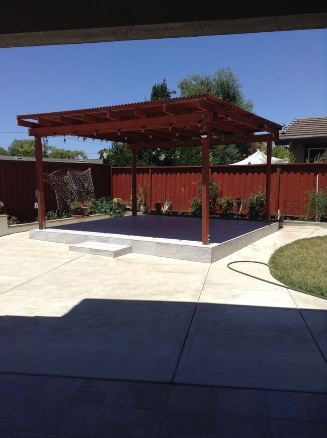 Building Photo - Excellent home in Livermore