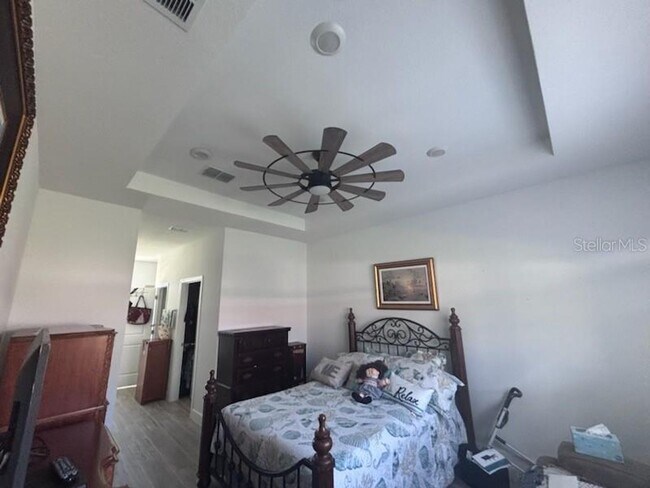 Building Photo - Tuscany Preserve Home. Lawn care, Cable and Internet included.