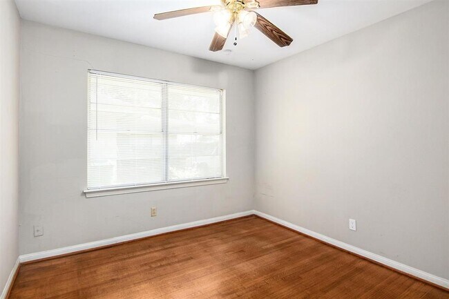 Building Photo - 5538 Pagewood Ln