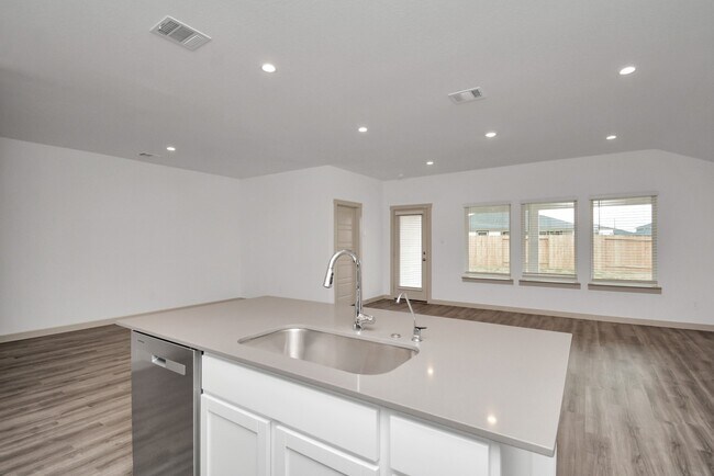 Building Photo - 7810 Brumbly Ln