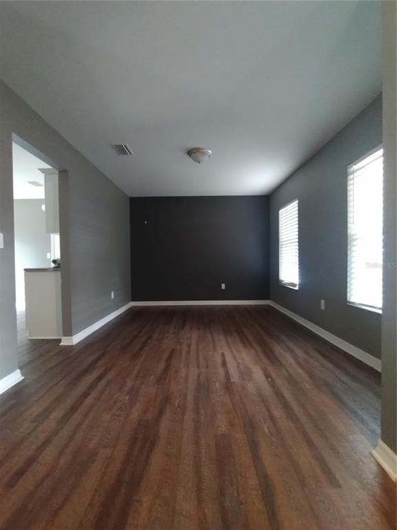 Building Photo - 138 SW Gremlin Way