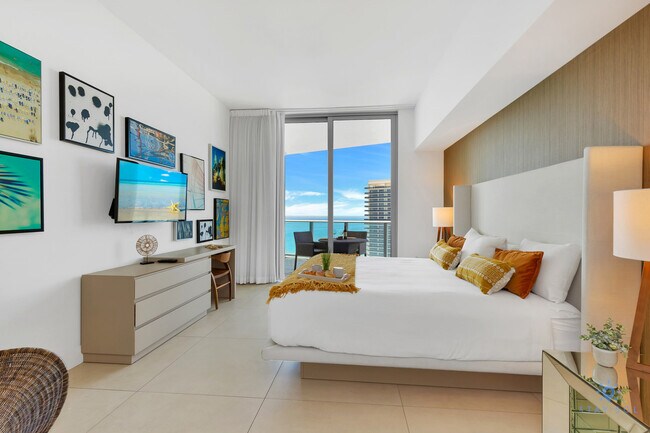 Building Photo - 4111 S Ocean Dr