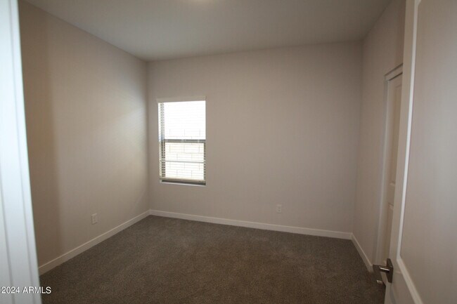 Building Photo - 7818 N 79th Ave